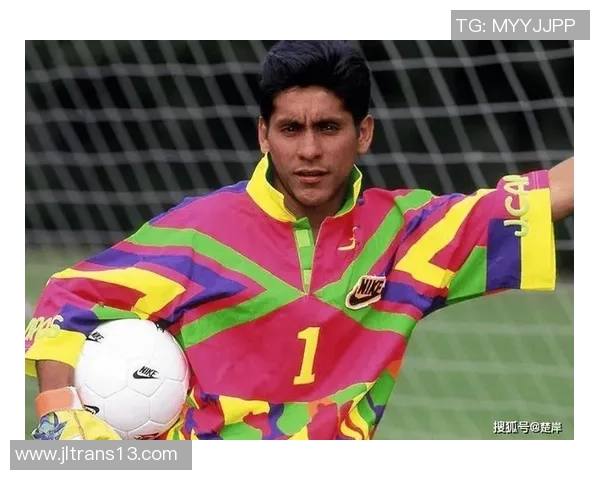 守护球门的英雄足球明星守门员海报墙贴，为你的空间增添力量与激情