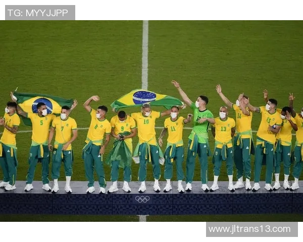 巴西球星盛赞中国足球队表现突出 期待未来更多合作与交流 巴西球星盛赞中国足球队表现突出 期待未来更多合作与交流