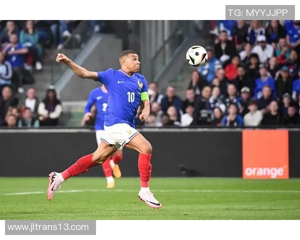 法国足球巨星排名前十揭秘 揭晓顶级球员的荣耀与成就