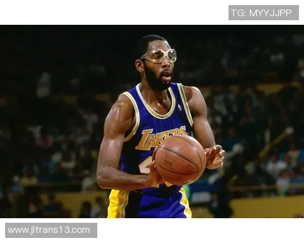 足球球星是否有近视眼影响比赛表现有哪些案例和分析